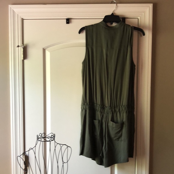 Romper - Picture 6 of 7